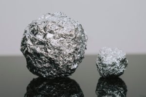 Aluminium in Deo-Steinen